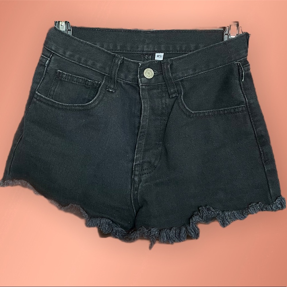 BRANDY MELVILLE🖤Black Denim Shorts
